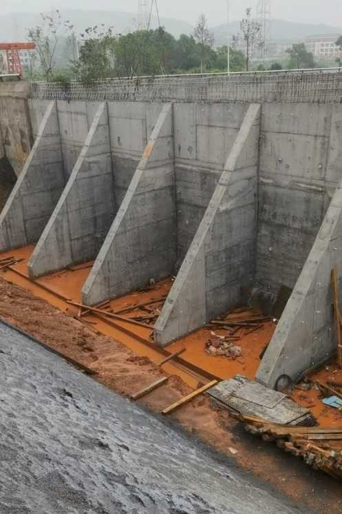 临沂兰陵县锚杆式挡土墙